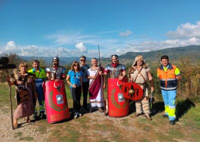 DANDO EL AVITUALLAMIENTO EN LA BERGIDA PRERROMANA