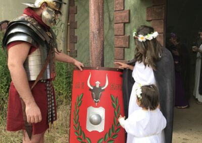 LEGIONARIO ROMANO EXPLICA EL EMBLEMA DE NUESTRO ESCUDO