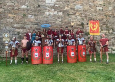 FOTO DE FAMILIA EN LA MURALLA DE ASTORGA