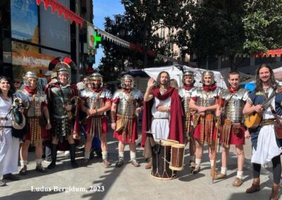 FOTO DE GRUPO DE LEGIONARIOS Y MÚSICOS